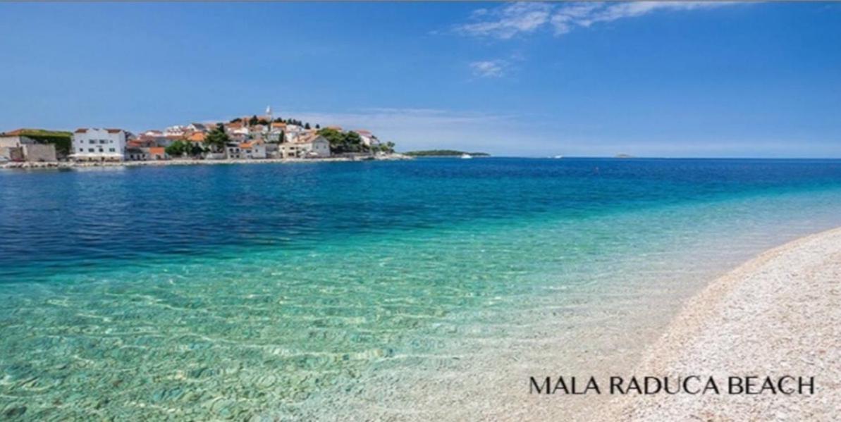 Primošten Seaview Apartment - 10 Minuten From The Center المظهر الخارجي الصورة